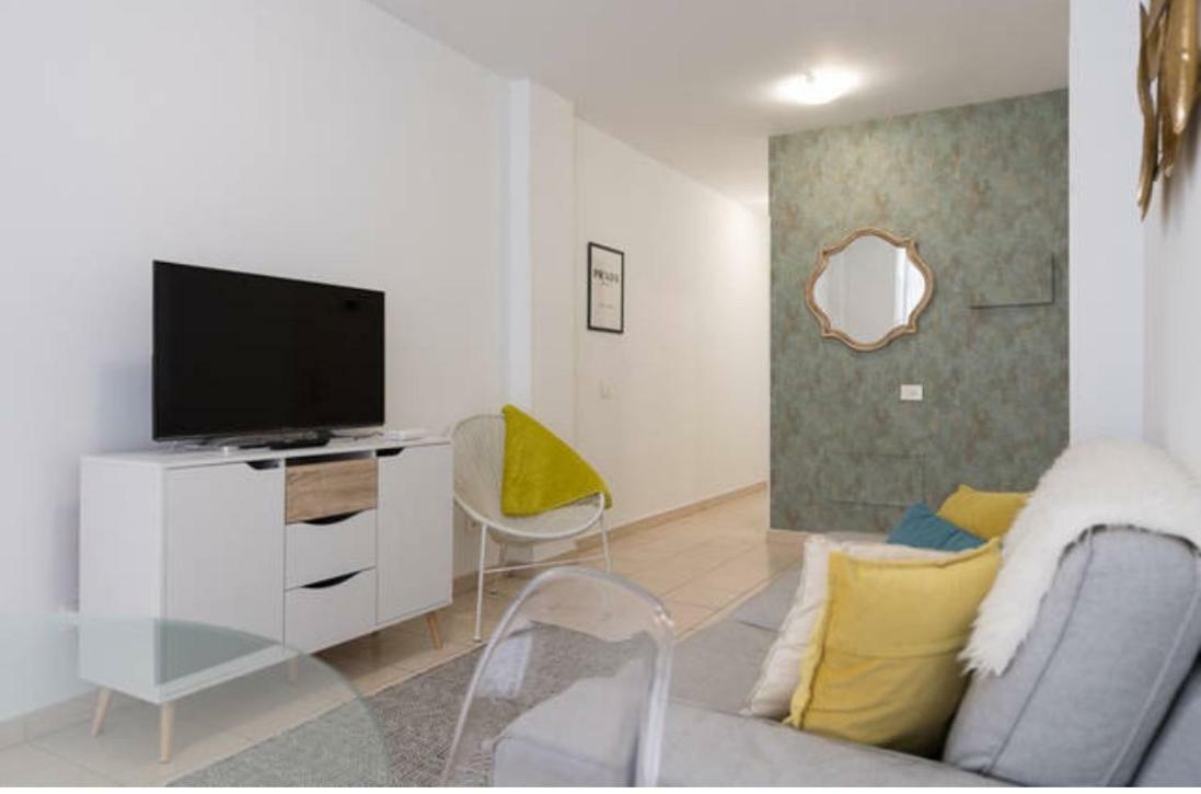 Stylish Apartment In Canteras Beach Las Palmas de Gran Canaria Dış mekan fotoğraf